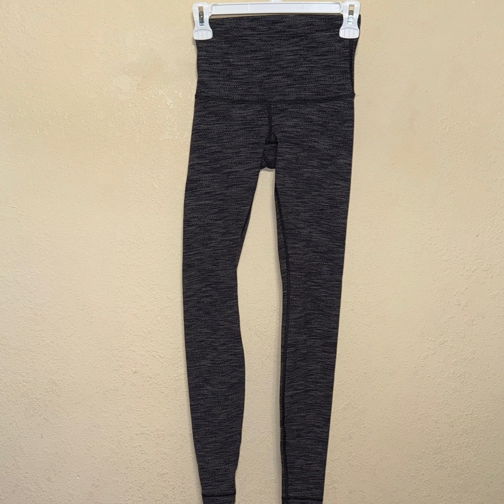 Lululemon Gray Patterned Leggings